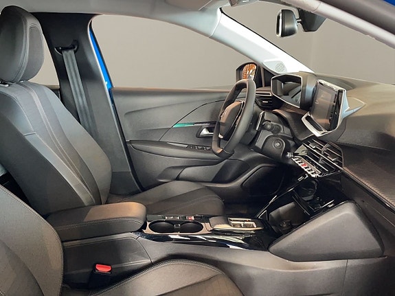 Peugeot 208 11 of 13