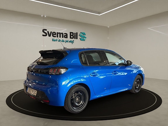 Peugeot 208 3 of 5