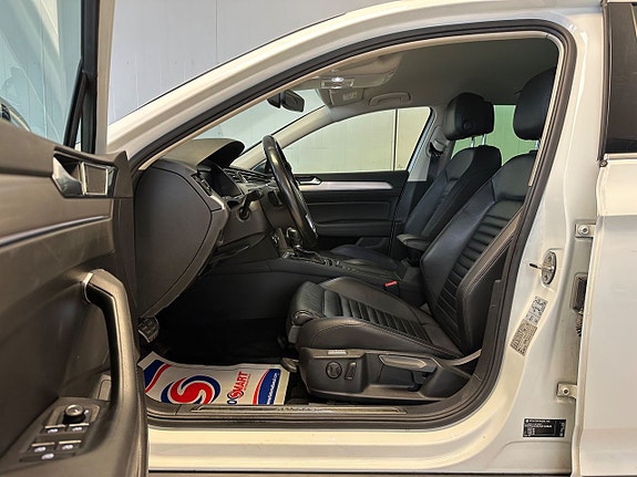 Volkswagen Passat Alltrack 4 of 5