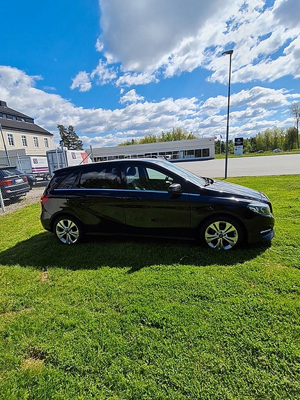 Mercedes-Benz B180 d 6 of 18