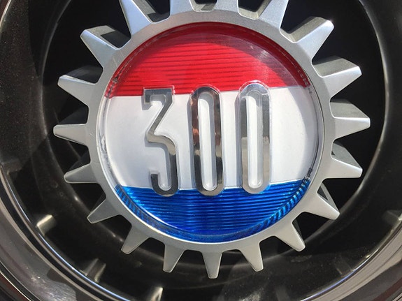 Chrysler 300 9 of 21