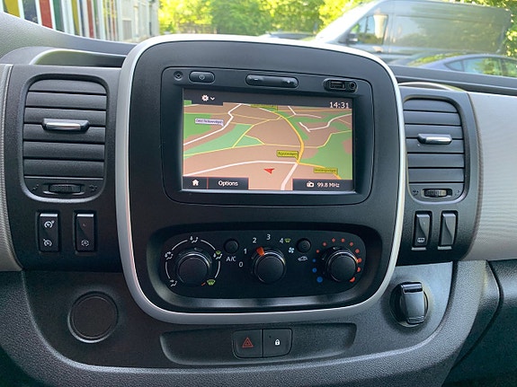 Renault Trafic 3 of 5
