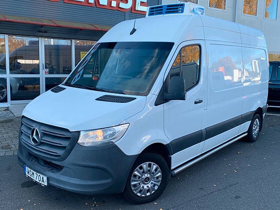 Mercedes-Benz Sprinter 211 2 of 12