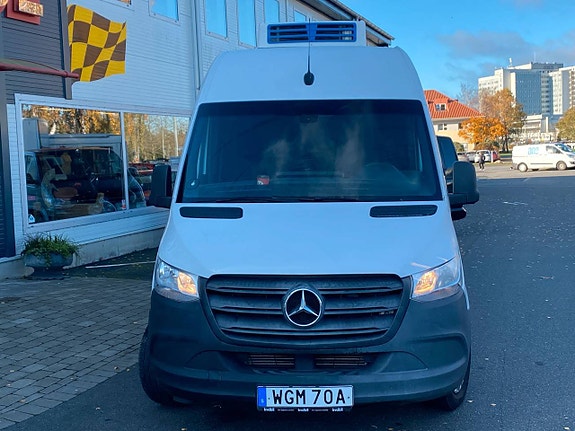 Mercedes-Benz Sprinter 211 3 of 12