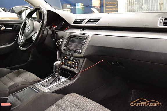Volkswagen Passat 8 of 19
