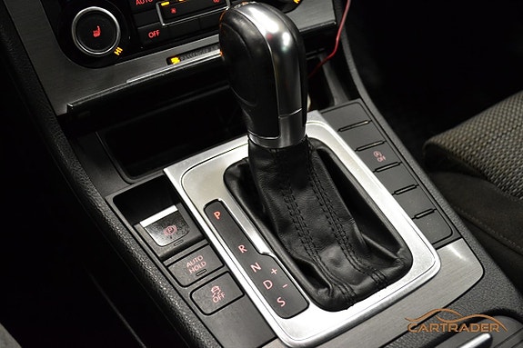 Volkswagen Passat 15 of 19
