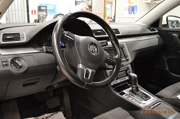 Volkswagen Passat 6 of 19