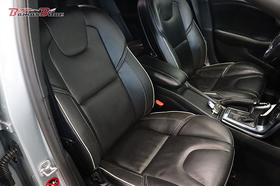Volvo V40 21 of 26