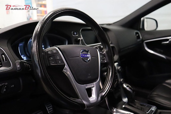 Volvo V40 9 of 26