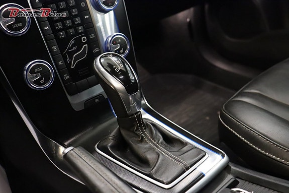 Volvo V40 16 of 26