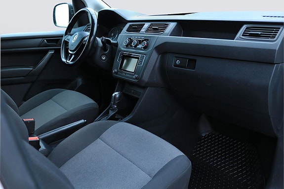 Volkswagen Caddy Maxi 9 of 18