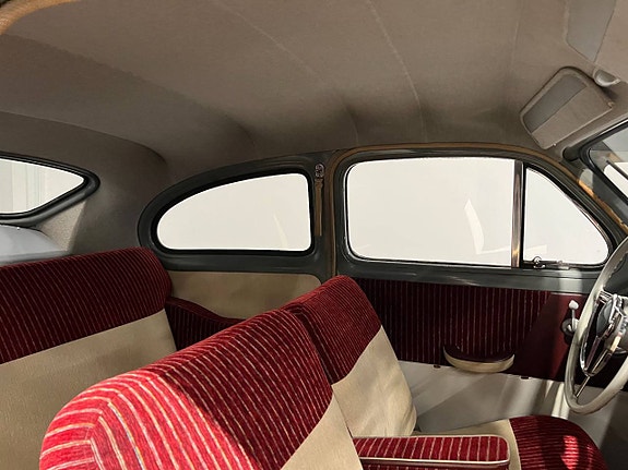 Volvo PV444 10 of 16