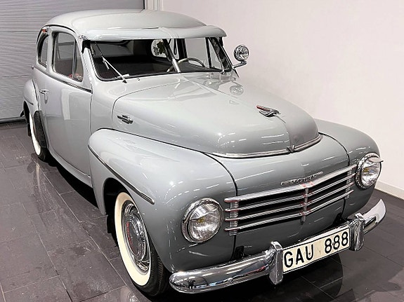Volvo PV444 3 of 16