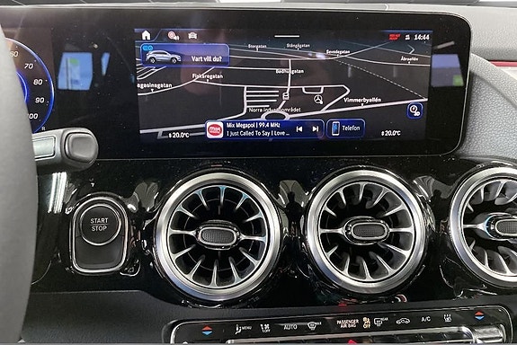 Mercedes-Benz EQA250+ 14 of 17