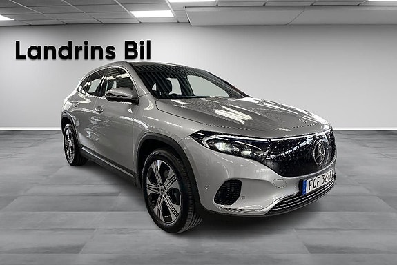Mercedes-Benz EQA250+ 2 of 17