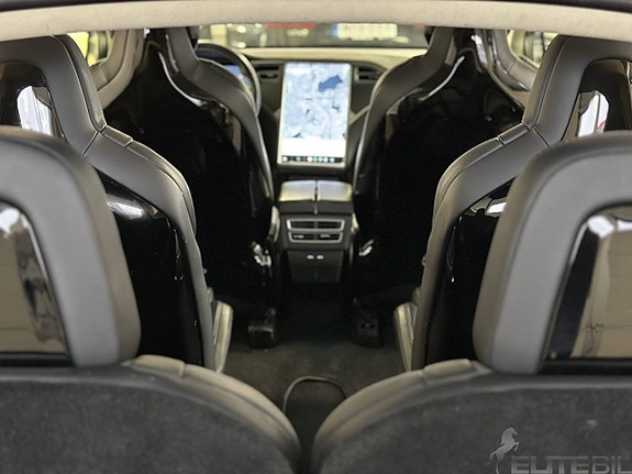 Tesla Model X 9 of 27
