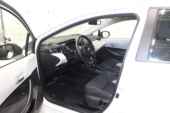 Toyota Corolla 6 of 14