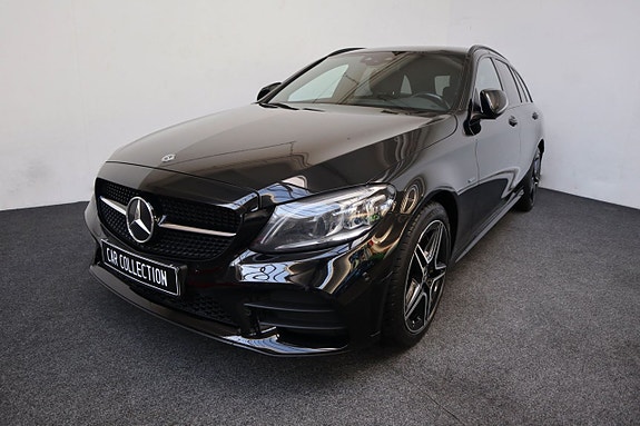 Mercedes-Benz C300 2 of 5