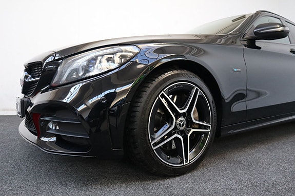 Mercedes-Benz C300 23 of 23