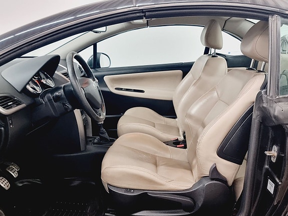 Peugeot 207 CC 7 of 17