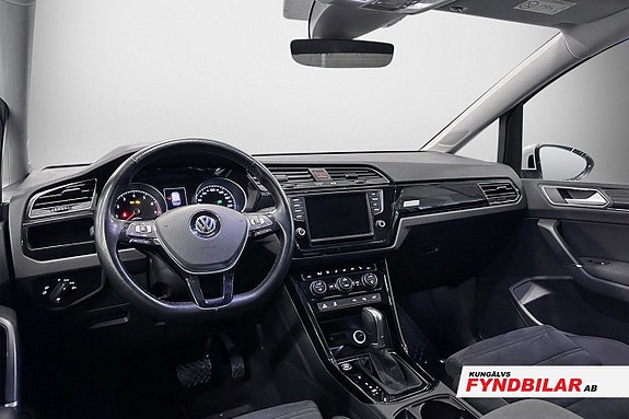 Volkswagen Touran 8 of 11