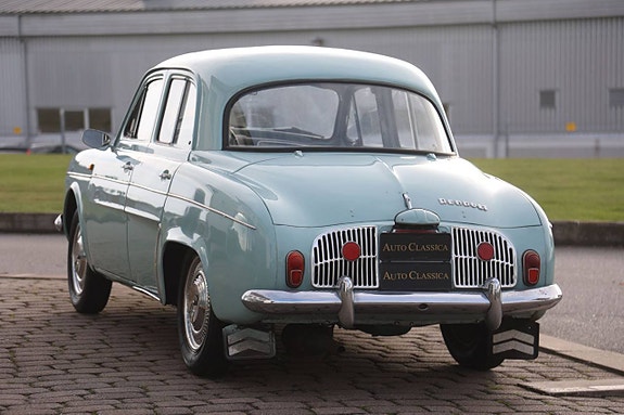 Renault Dauphine Gordini 5 of 5