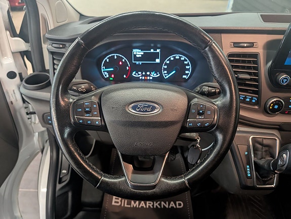 Ford Transit Custom 8 of 14