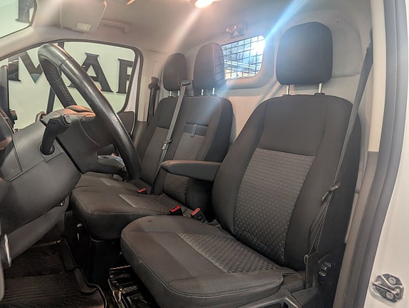 Ford Transit Custom 7 of 14