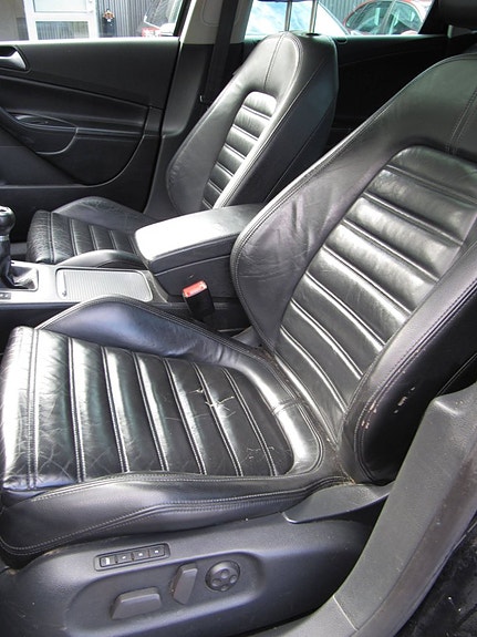 Volkswagen Passat 14 of 21