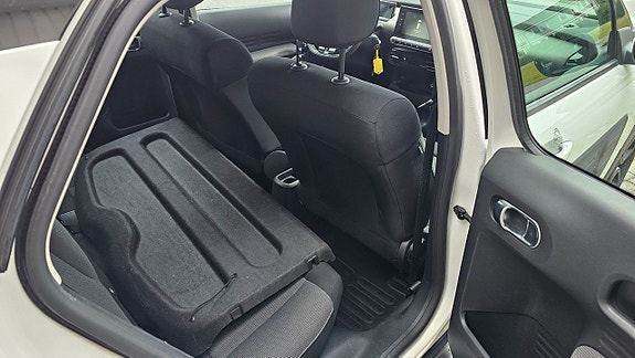 Citroen C4 Cactus 10 of 16