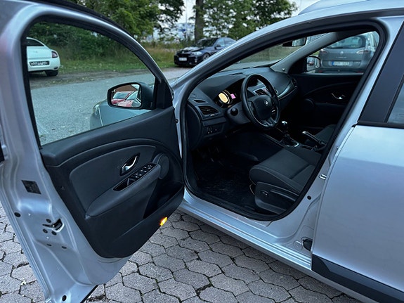 Renault Megane III 8 of 21