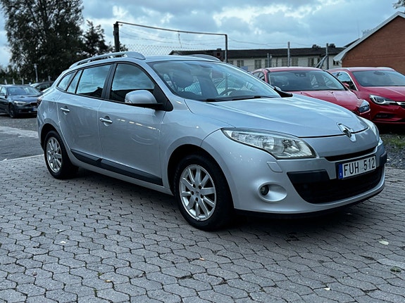 Renault Megane III 2 of 5