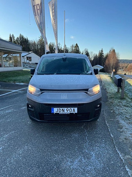 Fiat E-Doblo 2 of 5