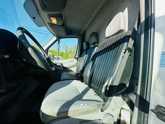 Volkswagen Crafter 6 of 8