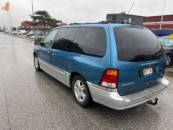 Ford Windstar 15 of 23