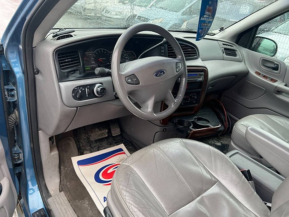 Ford Windstar 18 of 23