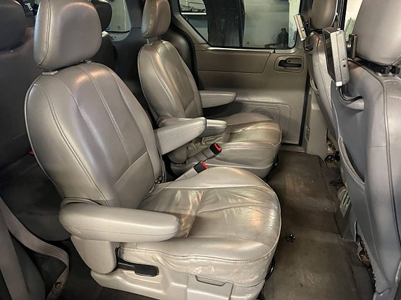 Ford Windstar 23 of 23