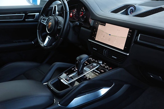 Porsche Cayenne Turbo 25 of 28