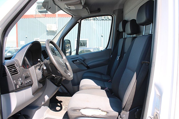 Volkswagen Crafter 5 of 5