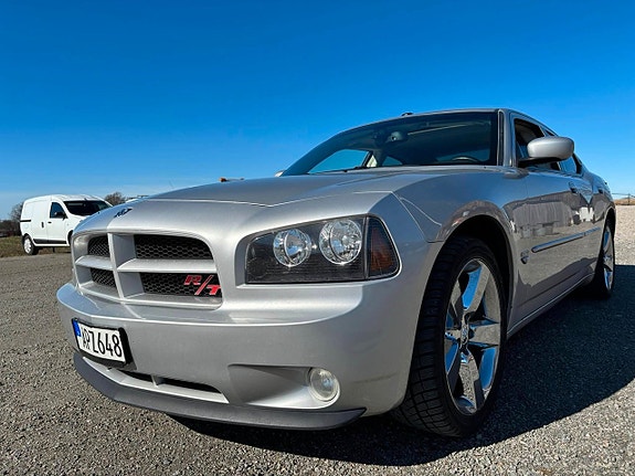 Dodge Charger 23 of 30
