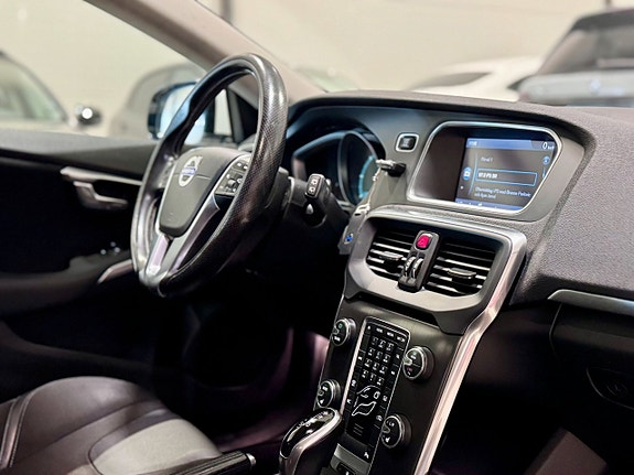 Volvo V40 9 of 12