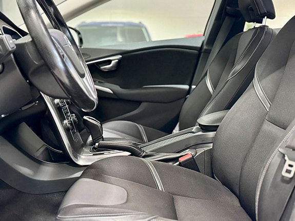 Volvo V40 7 of 12