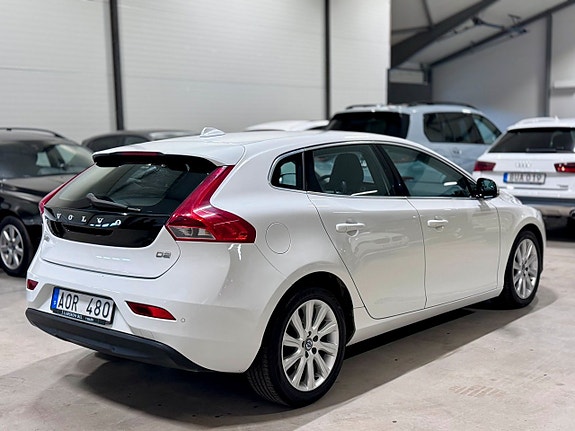 Volvo V40 4 of 12