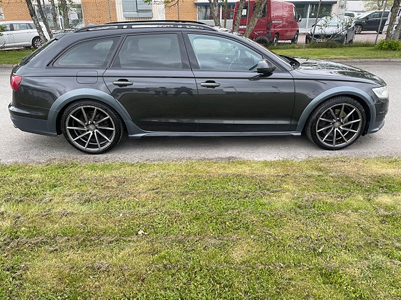 Audi A6 allroad 4 of 5