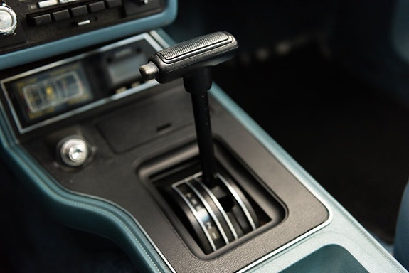 Ford Mustang 18 of 27