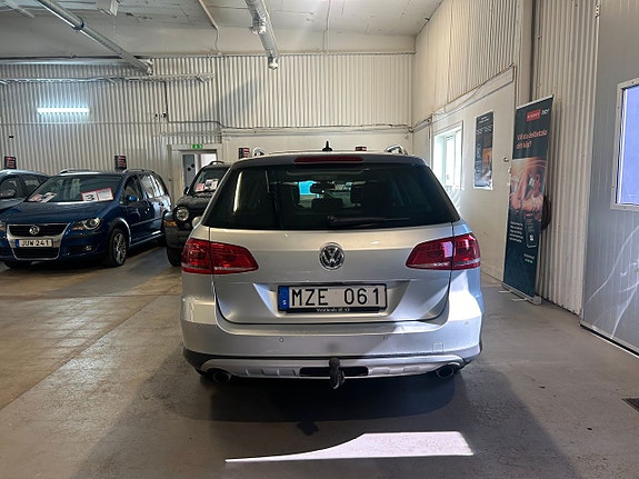 Volkswagen Passat Alltrack 21 of 21
