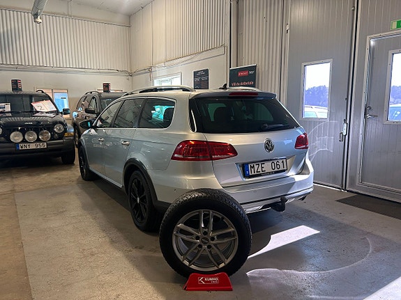 Volkswagen Passat Alltrack 6 of 21