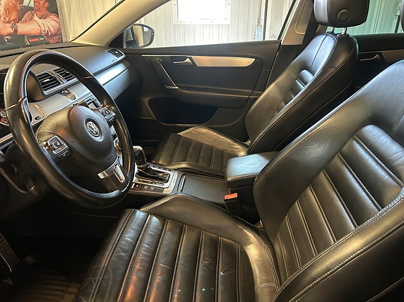 Volkswagen Passat Alltrack 8 of 21
