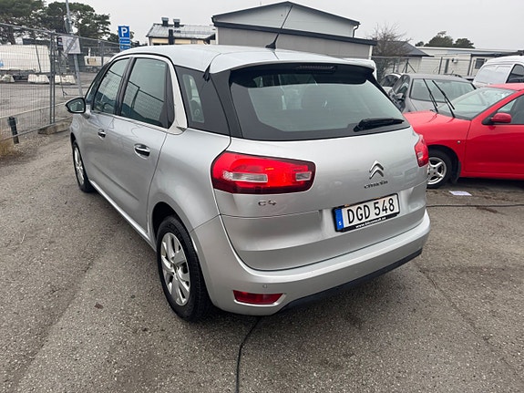 Citroen C4 Picasso 6 of 17