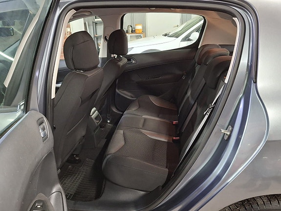Peugeot 308 9 of 14